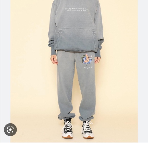 Boys Lie crave rose sweatpants - Picture 2 of 6